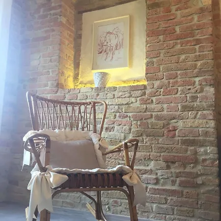 A Spasso Nel Tempo Otel *